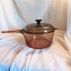 Corningware Amber Brown Glass 2.5 Liter Saucepan with Lid